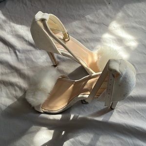 Forever 21 White fluffy heals !